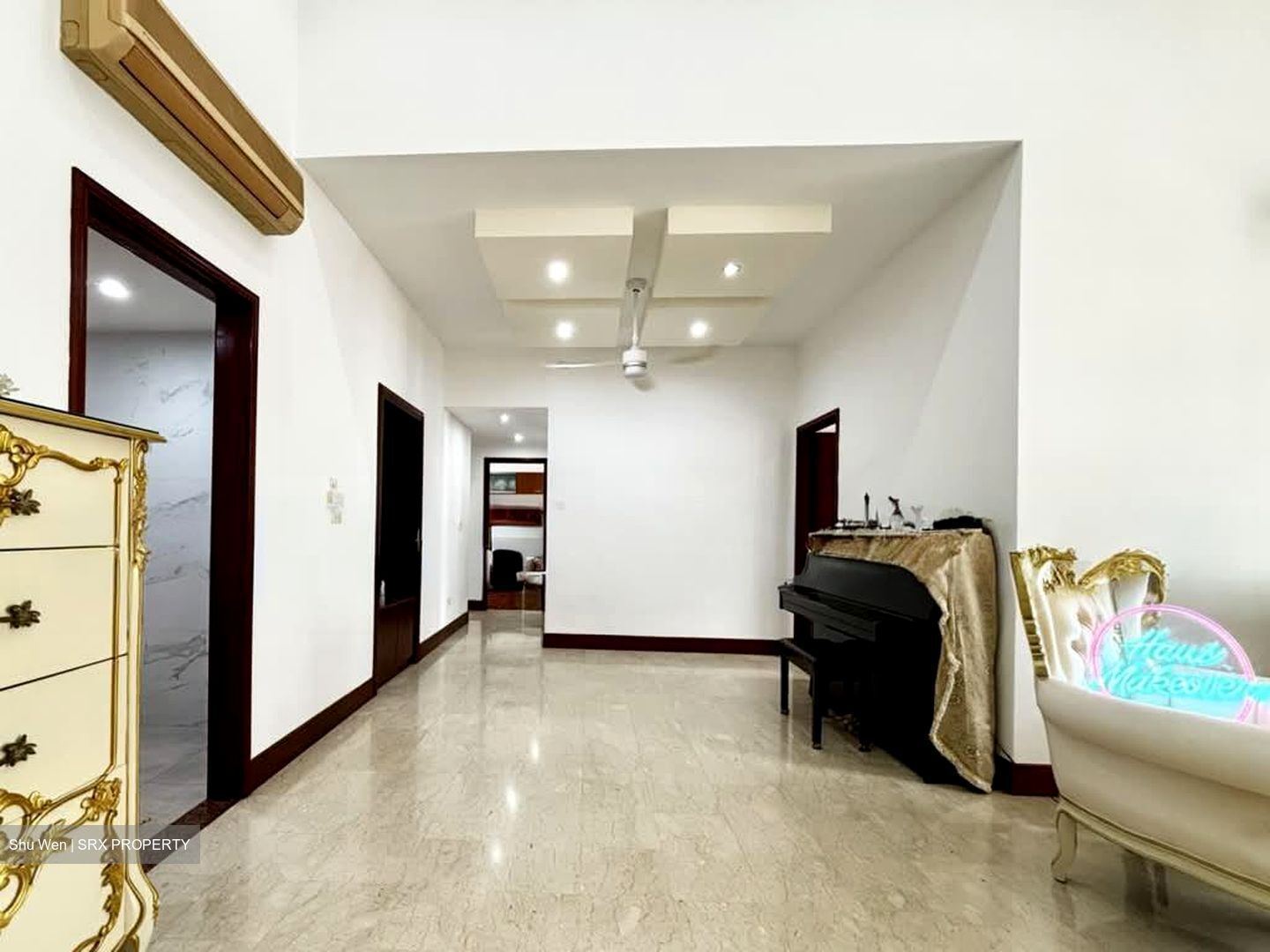 Seletaris (D27), Condominium #556464461